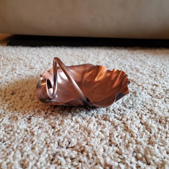 Metal Leaf. The sticker says its solid copper. - Picture 4 of 8